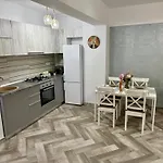 Taya - Moon * Mamaia